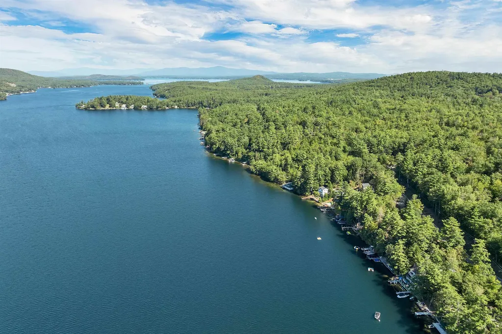 25 Georges Road Alton NH 03810