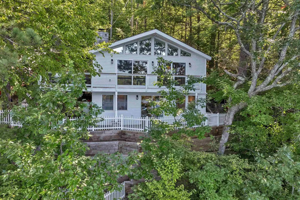 25 Georges Road Alton NH 03810