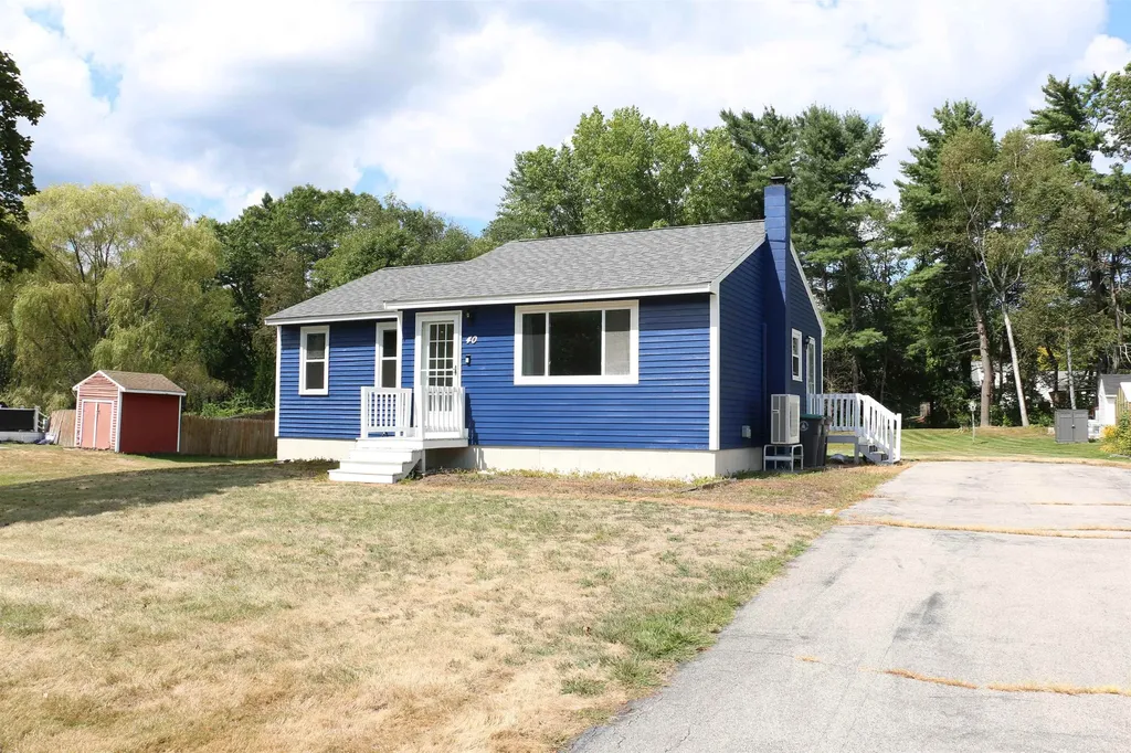 40 Donna Drive Pembroke NH 03275