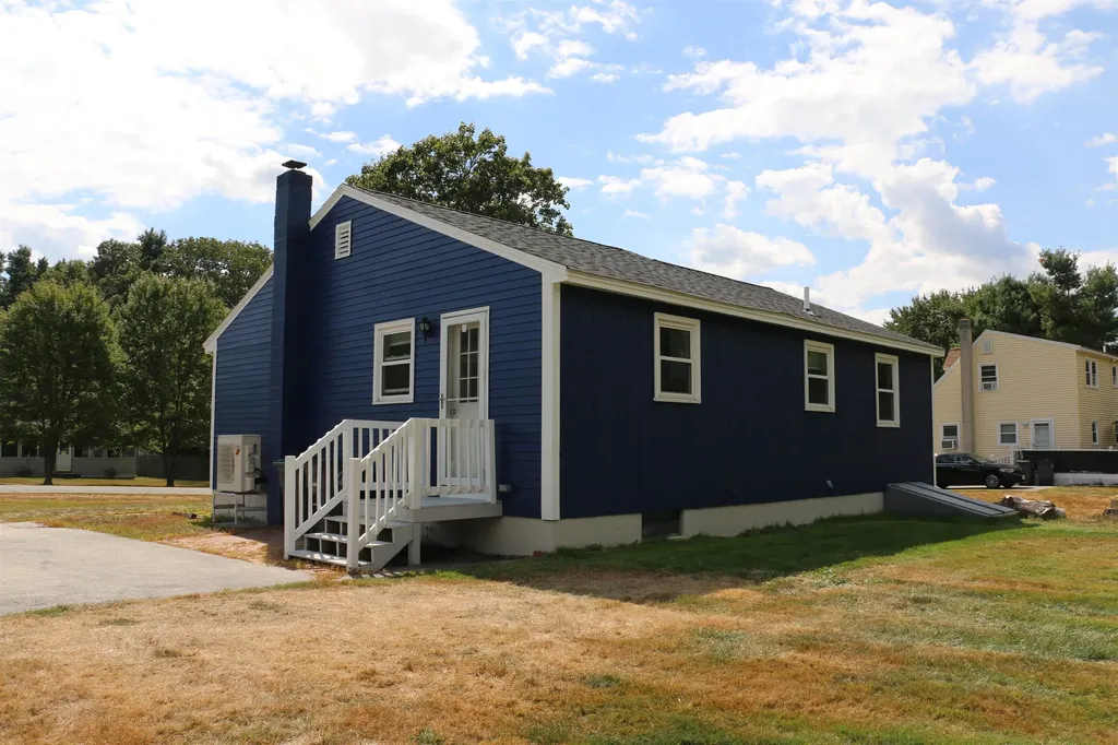 40 Donna Drive Pembroke NH 03275