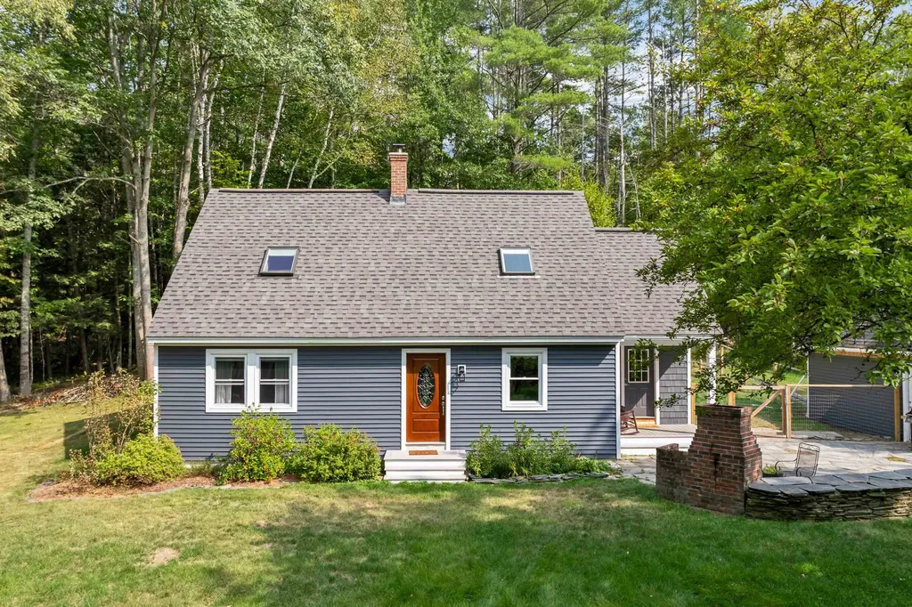16 Fitzgerald Drive Enfield NH 03748