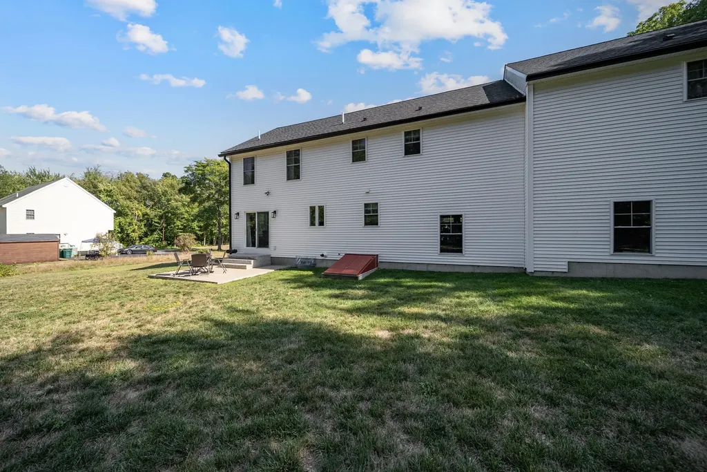 17B Page Road Kingston NH 03848