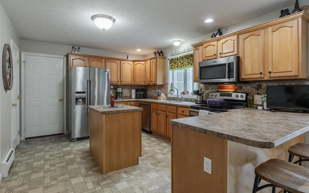 57 Arrowcrest Drive Swanzey NH 03446