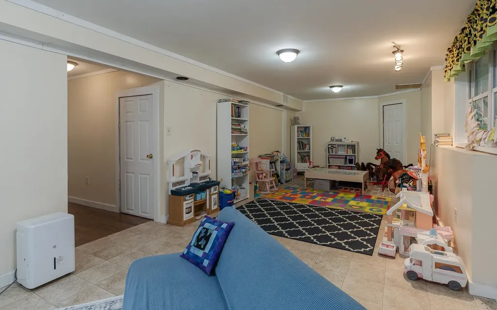 57 Arrowcrest Drive Swanzey NH 03446