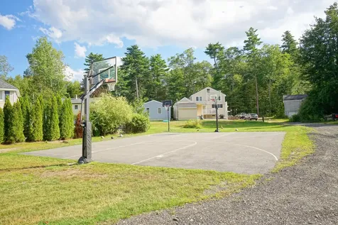 117C Chases Grove Road Derry NH 03038