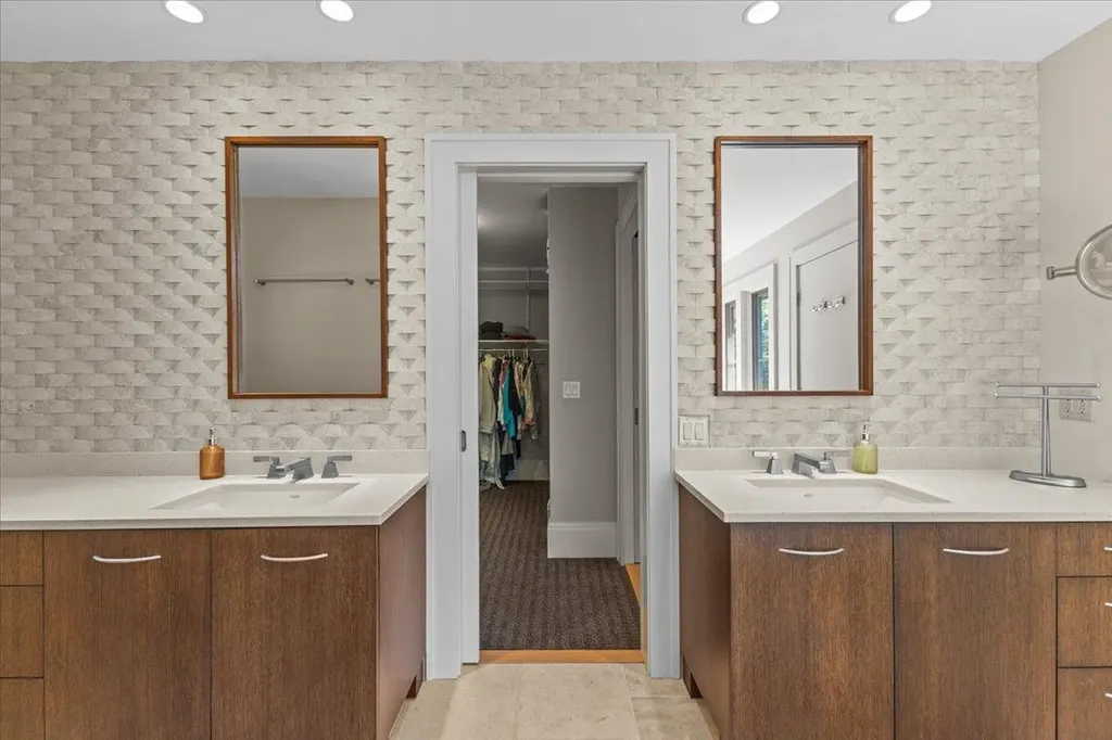 961 Little River Farm Road Stowe VT 05672