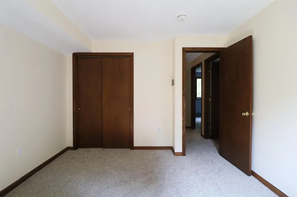 28 Manchester Drive Lebanon NH 03766-2115