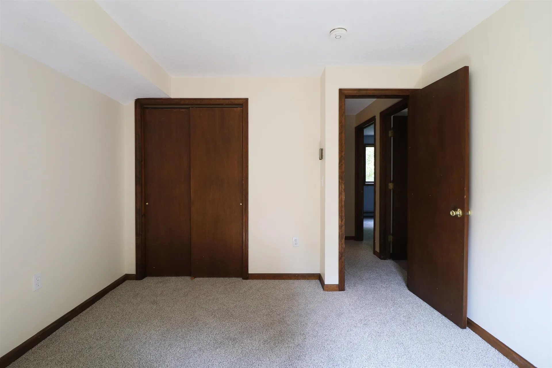 28 Manchester Drive Lebanon NH 03766-2115