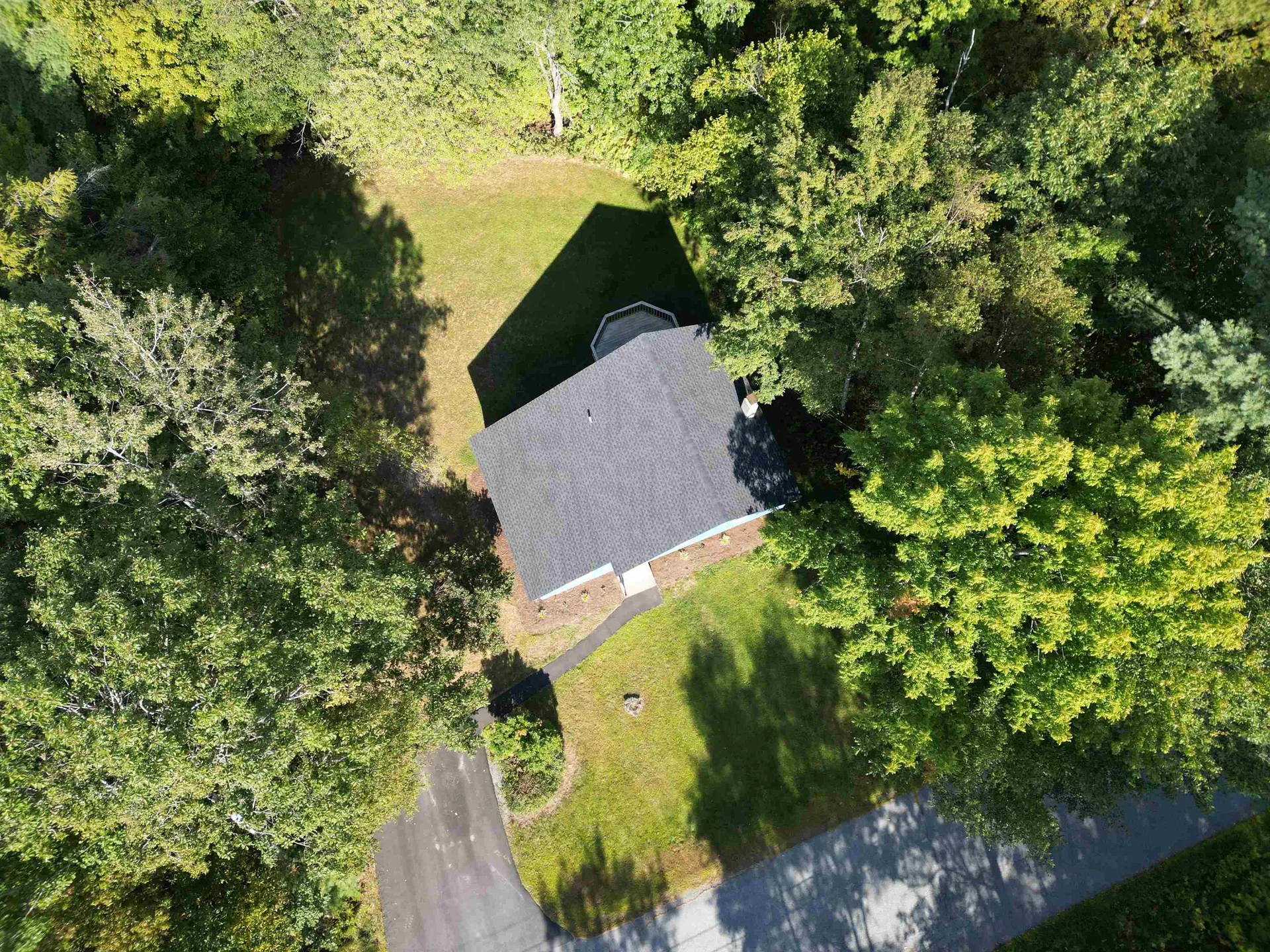 28 Manchester Drive Lebanon NH 03766-2115