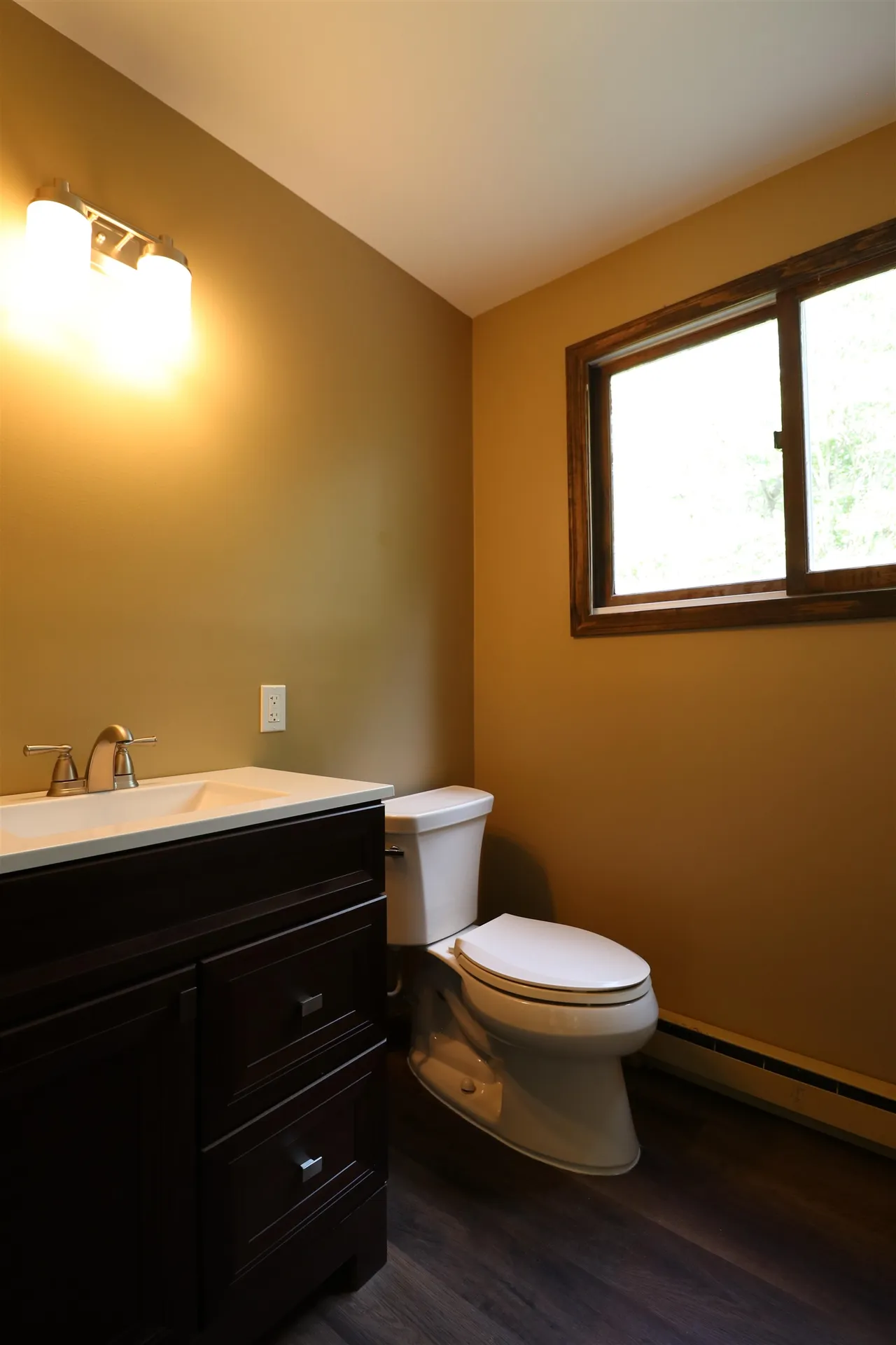 28 Manchester Drive Lebanon NH 03766-2115