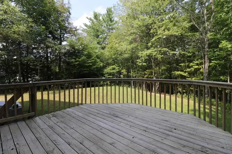 28 Manchester Drive Lebanon NH 03766-2115