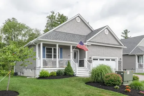 49 Cobblestone Drive Hudson NH 03051
