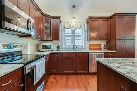 49 Cobblestone Drive Hudson NH 03051