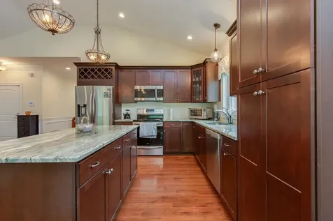 49 Cobblestone Drive Hudson NH 03051