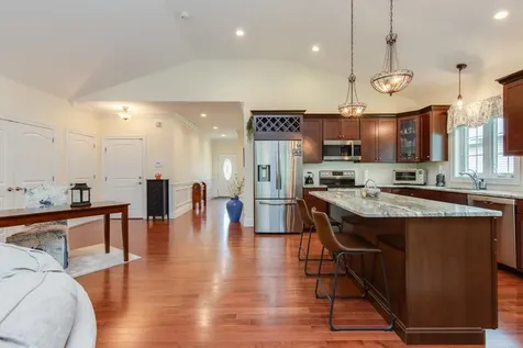 49 Cobblestone Drive Hudson NH 03051