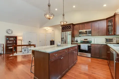 49 Cobblestone Drive Hudson NH 03051