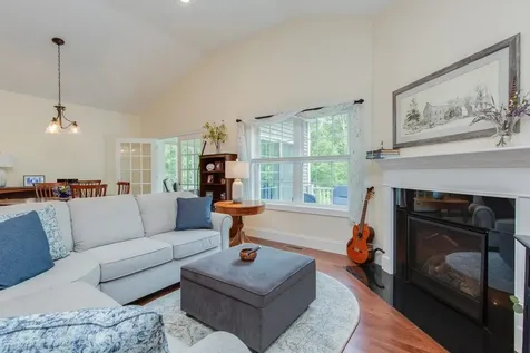 49 Cobblestone Drive Hudson NH 03051