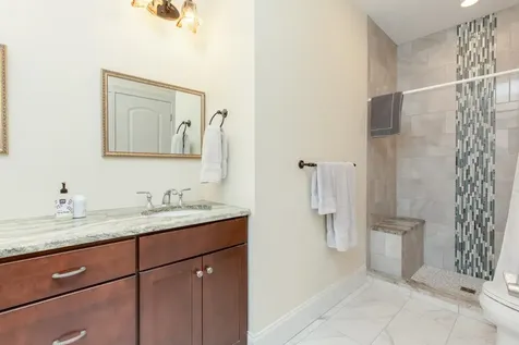 49 Cobblestone Drive Hudson NH 03051