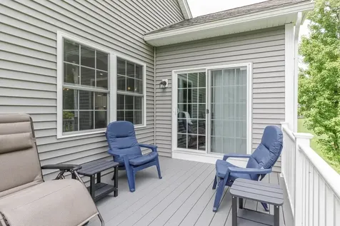 49 Cobblestone Drive Hudson NH 03051