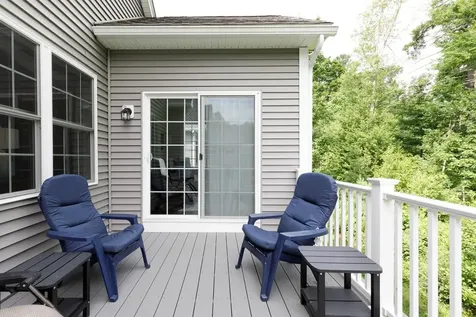 49 Cobblestone Drive Hudson NH 03051