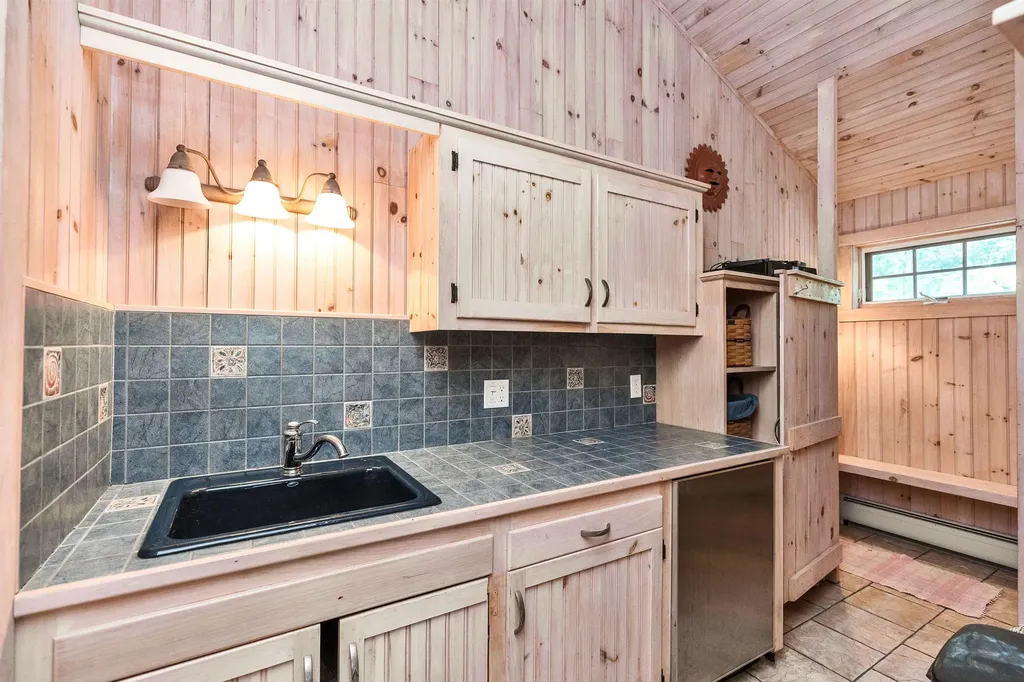 215 General Miller Road Peterborough NH 03458