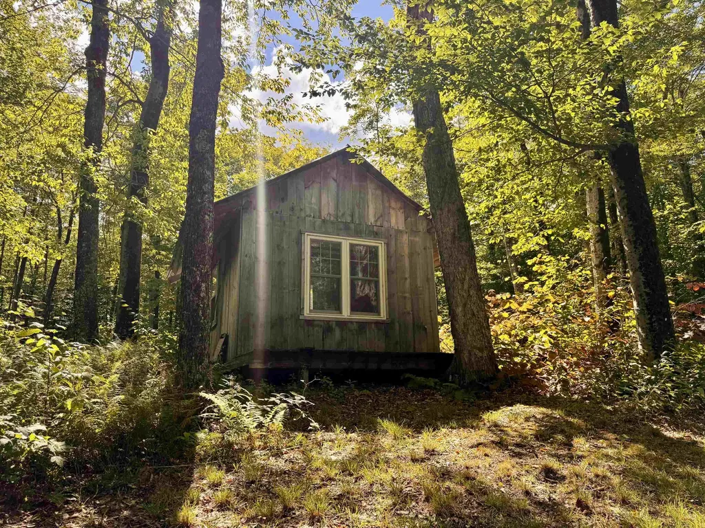 7601 Vermont Route 105 Jay VT 05859