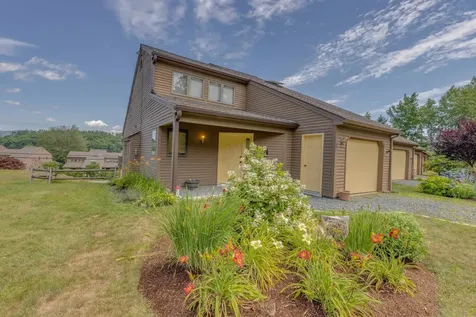 21 Woodbury Drive Bristol NH 03222