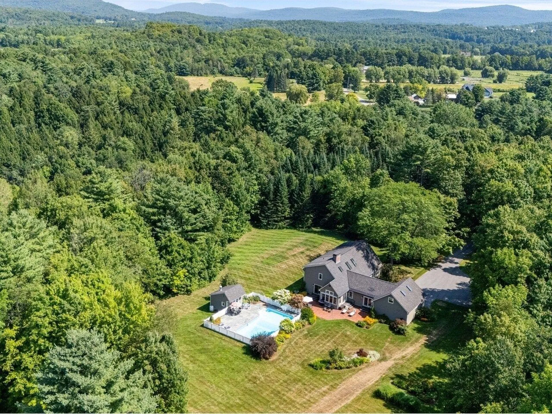 571 Middle Road Colchester VT 05446