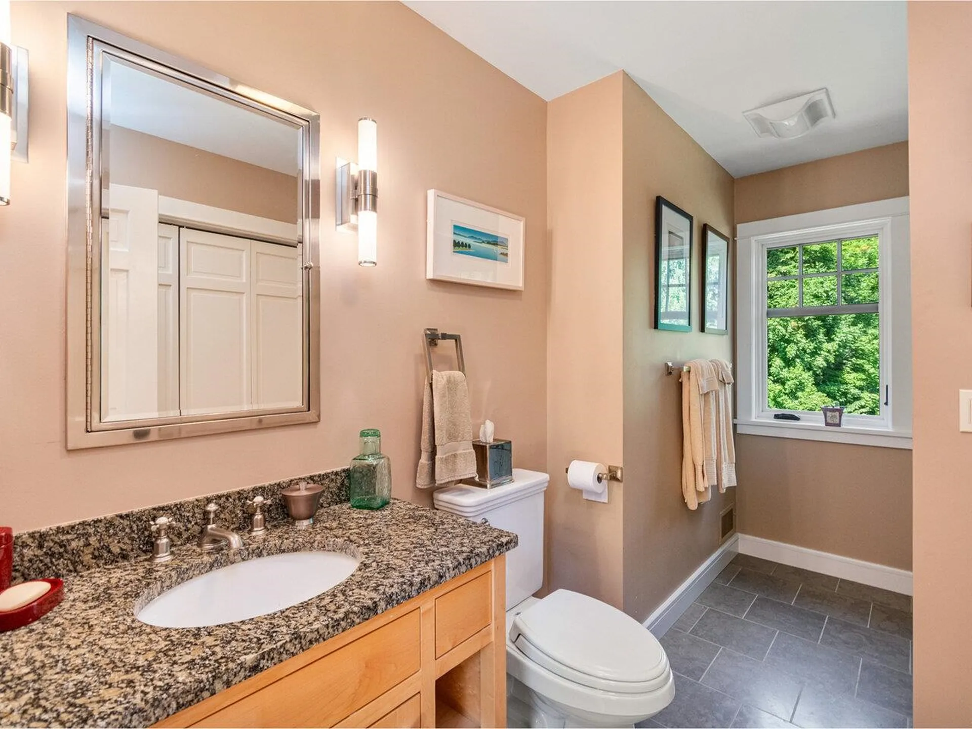 571 Middle Road Colchester VT 05446