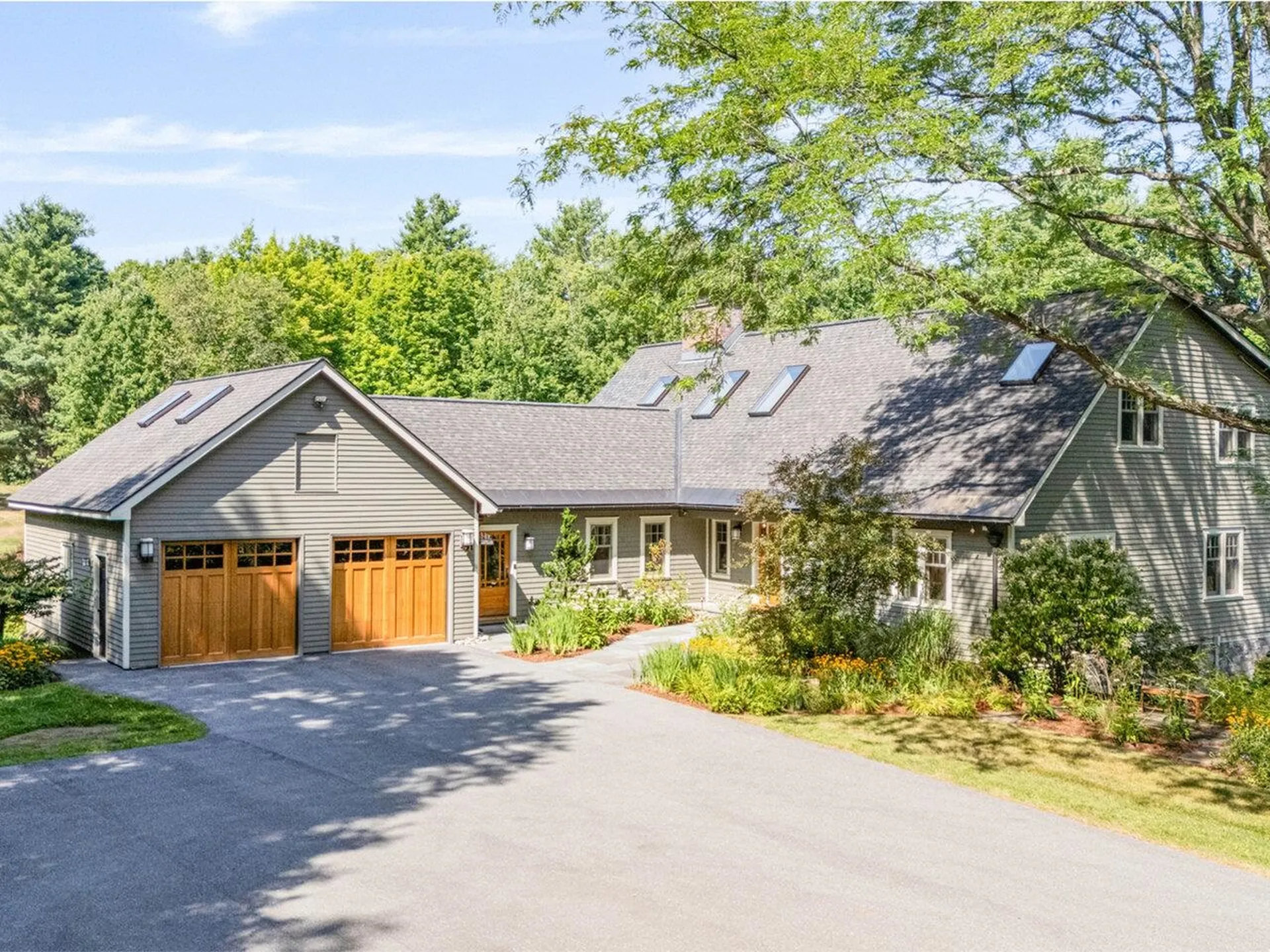 571 Middle Road Colchester VT 05446