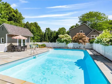 571 Middle Road Colchester VT 05446