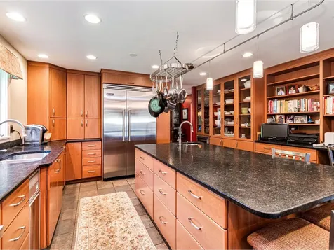 571 Middle Road Colchester VT 05446