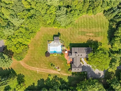 571 Middle Road Colchester VT 05446