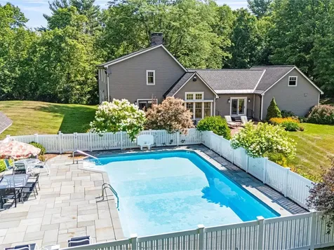 571 Middle Road Colchester VT 05446