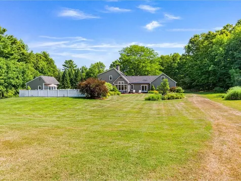 571 Middle Road Colchester VT 05446