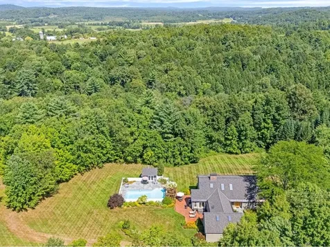 571 Middle Road Colchester VT 05446