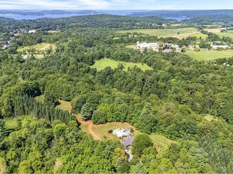 571 Middle Road Colchester VT 05446