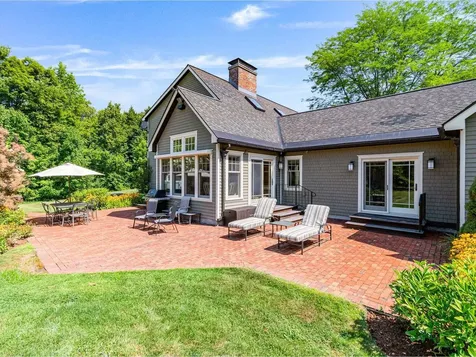 571 Middle Road Colchester VT 05446