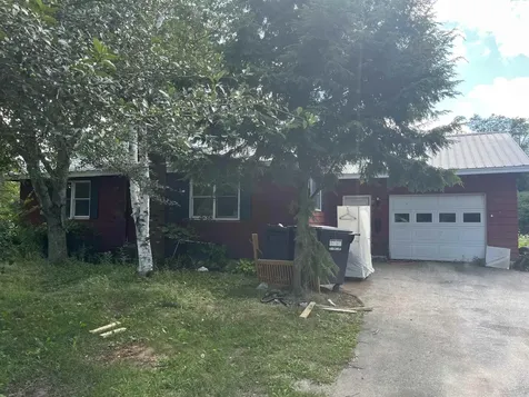 60 Middle Street Newport NH 03773