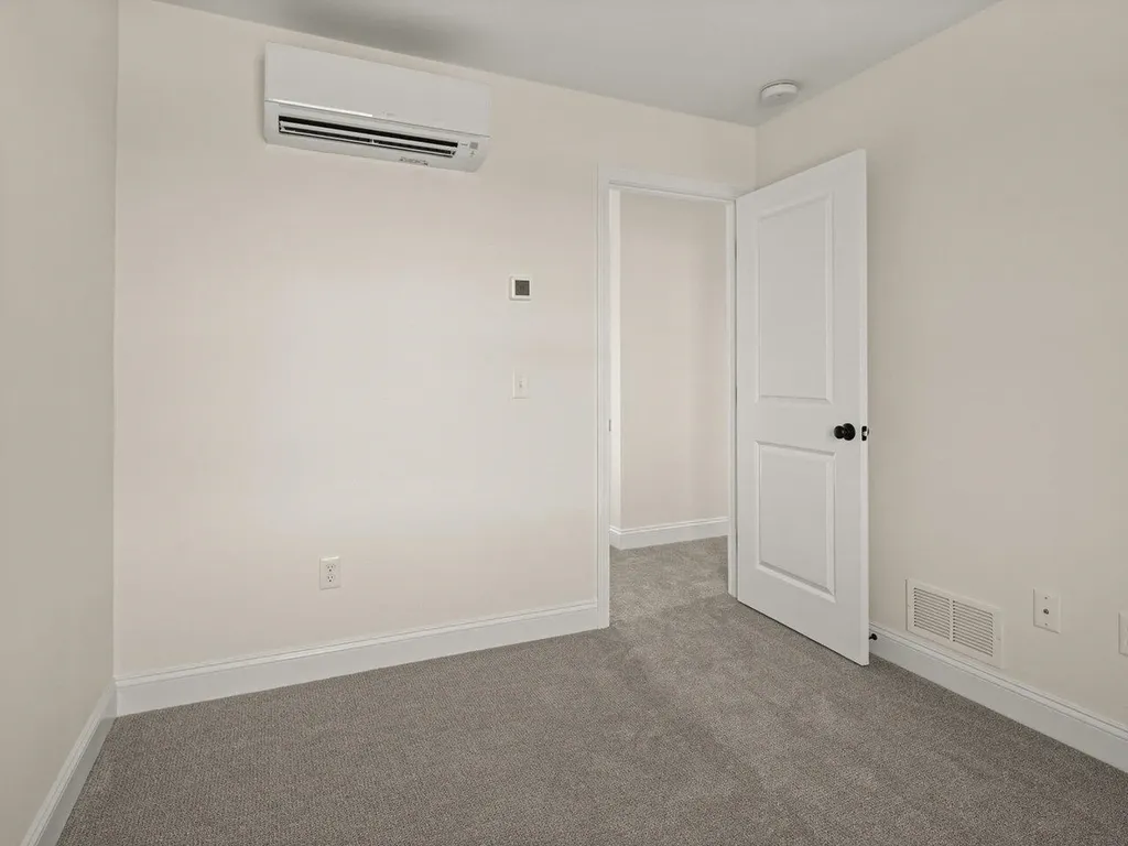 213 Leo Lane South Burlington VT 05403