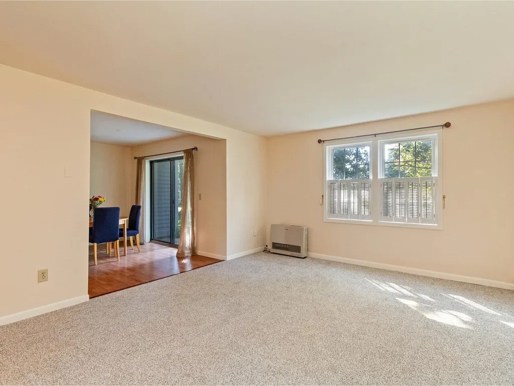 17 Twin Oaks Terrace South Burlington VT 05403