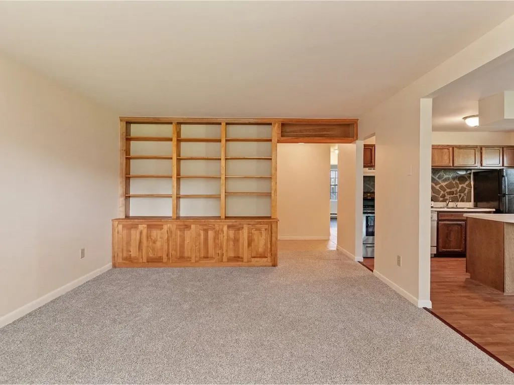 17 Twin Oaks Terrace South Burlington VT 05403
