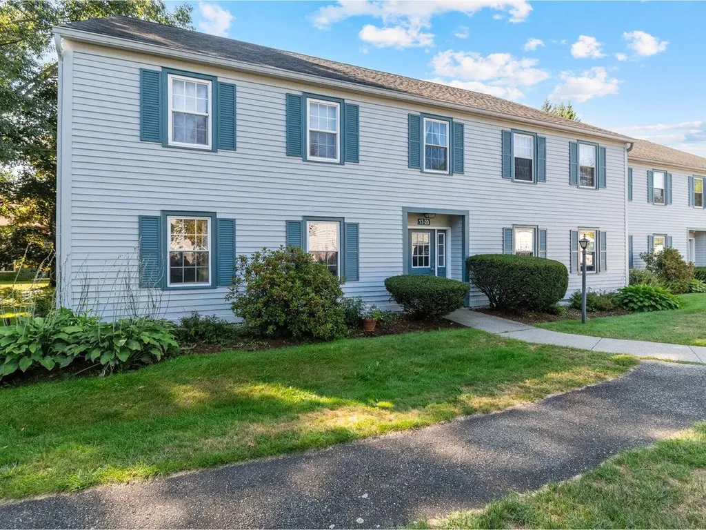17 Twin Oaks Terrace South Burlington VT 05403