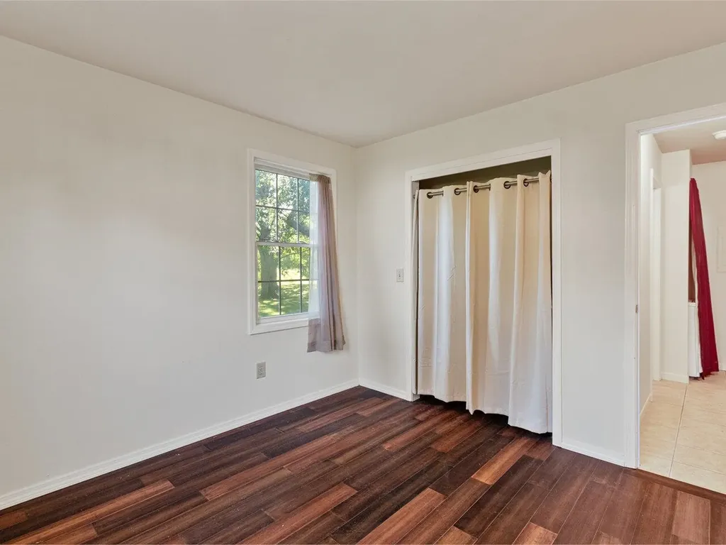 17 Twin Oaks Terrace South Burlington VT 05403