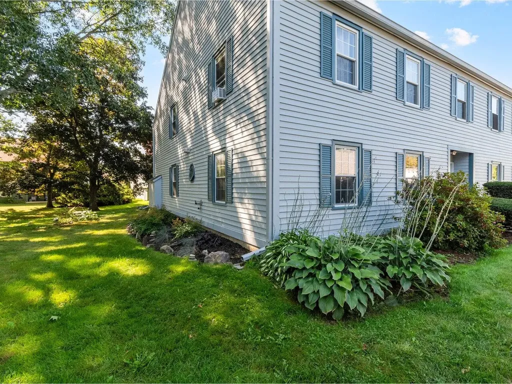17 Twin Oaks Terrace South Burlington VT 05403