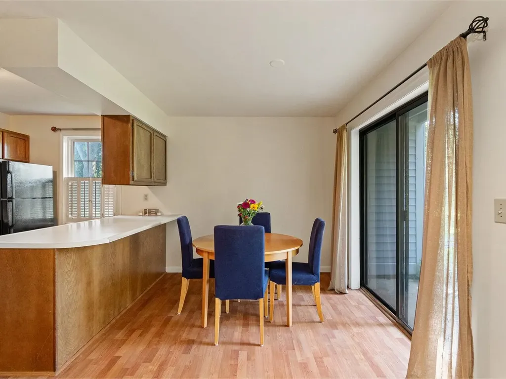 17 Twin Oaks Terrace South Burlington VT 05403