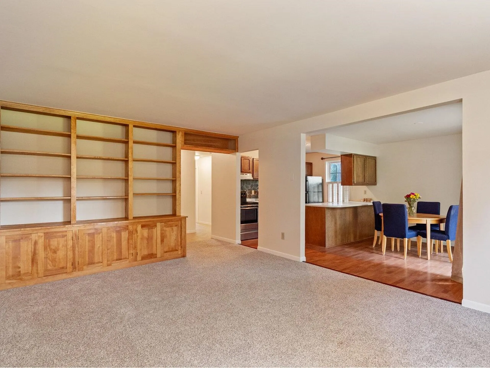 17 Twin Oaks Terrace South Burlington VT 05403