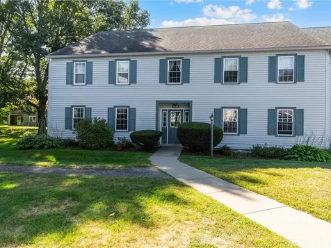 17 Twin Oaks Terrace South Burlington VT 05403