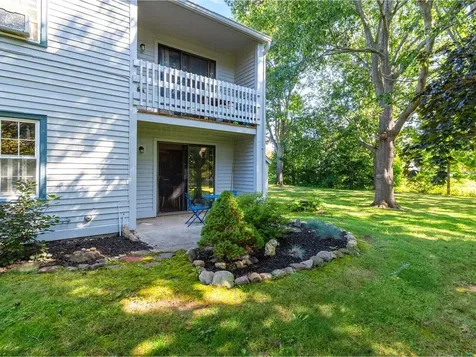 17 Twin Oaks Terrace South Burlington VT 05403