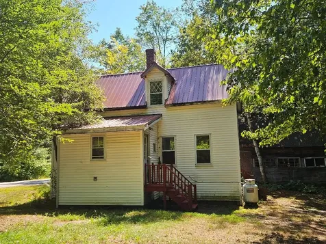 16 Dore Street Ossipee NH 03814